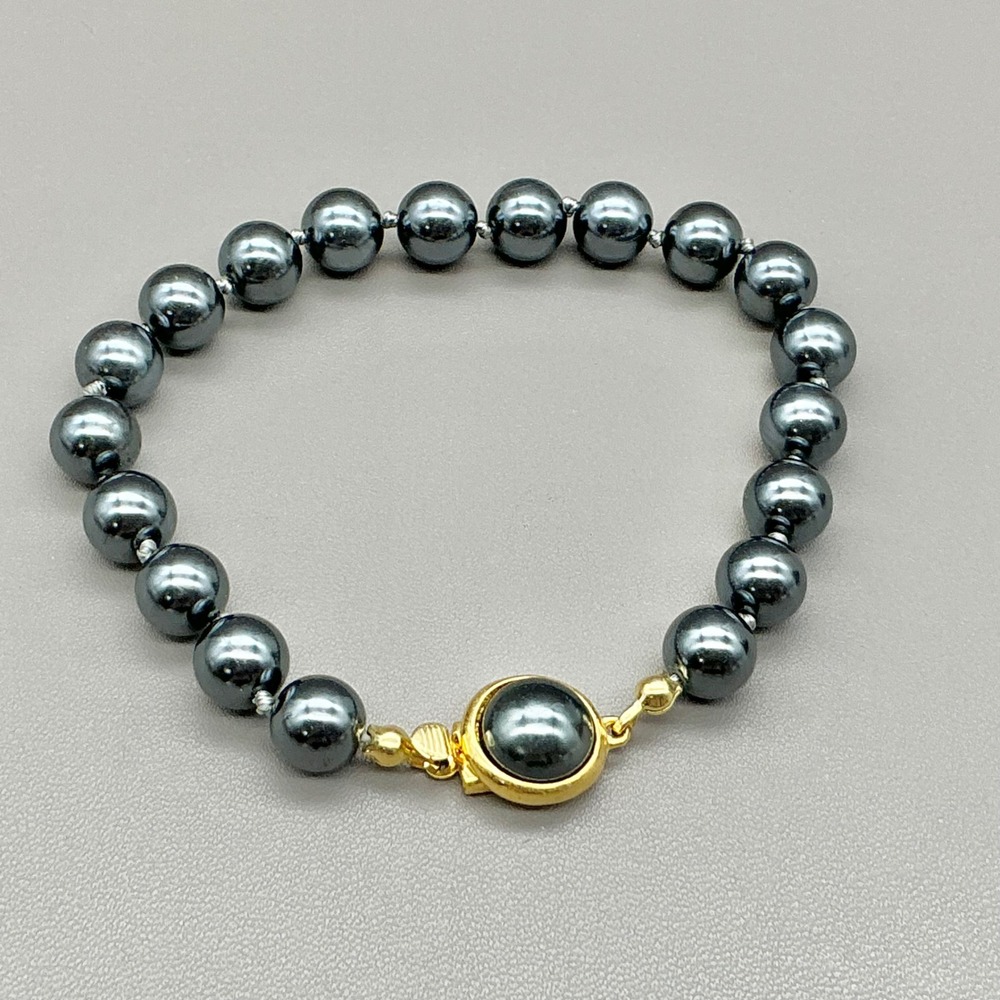 Carolee Bracelet Women Charcoal Grey Faux Pearl Beaded Gold Tone Vintage Jewelry